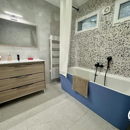Roxane-inn With Apartamento
