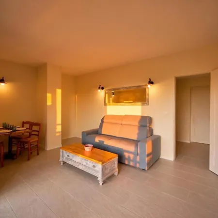 Apartamento Roxane-inn With *